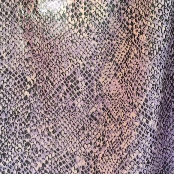 Sleeveless blouse - Picture 2 of 2